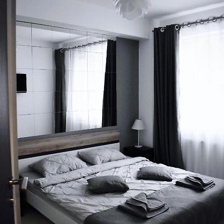Etalon Airport Apartments أوتوبين المظهر الخارجي الصورة