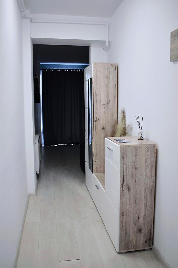 Etalon Airport Apartments أوتوبين المظهر الخارجي الصورة